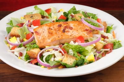 Texas Roadhouse Grilled Salmon Salad